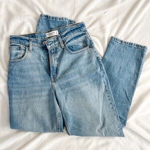 A&F | 90s Straight UHR Curvy